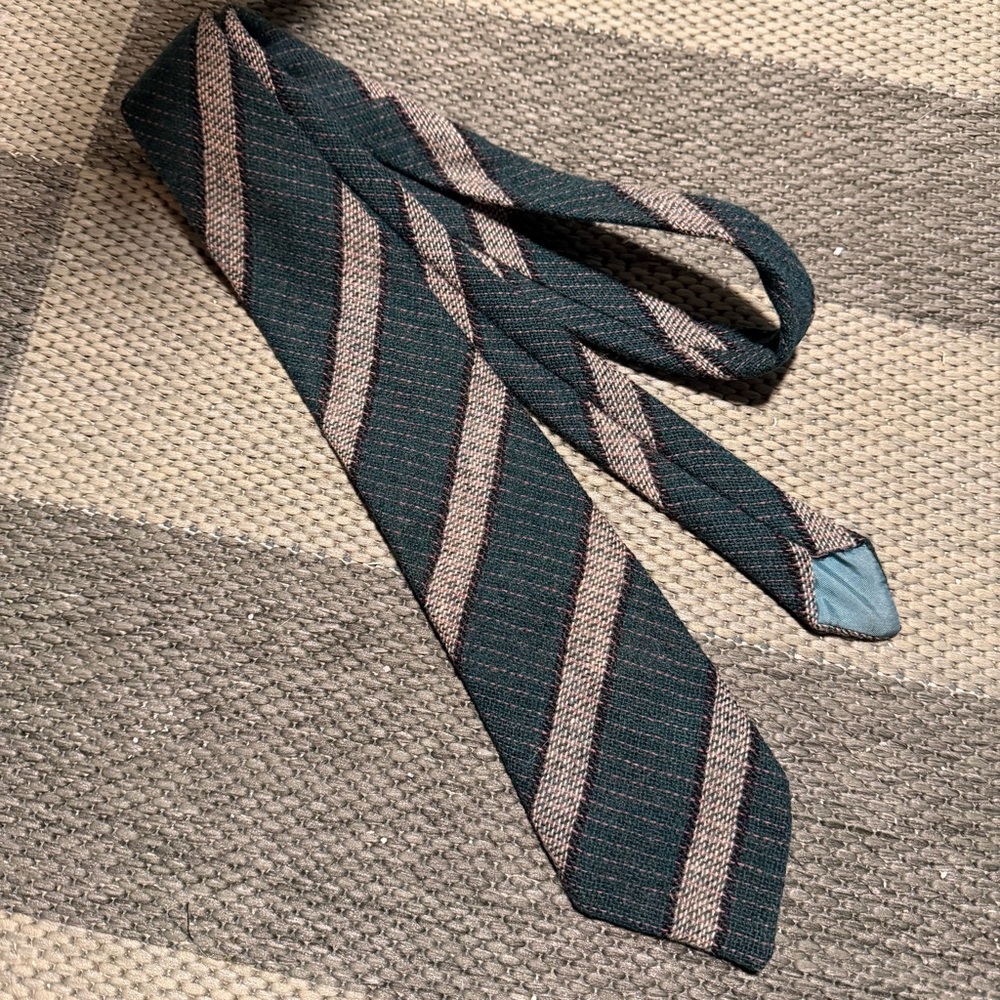 Vintage Craigmill virgin wool Scotland stripe neck tie